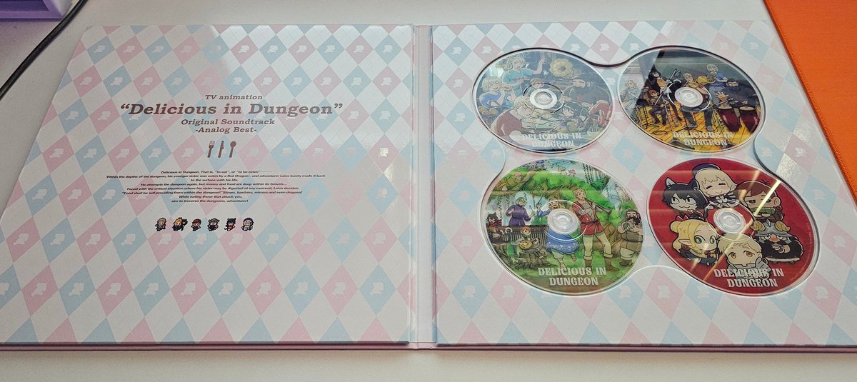 yuriunion's tweet image. My dungeon meshi record arrived today!! Included a coaster and 4 picture discs alongside the record 🥹 (1/2) #deliciousindungeon #dungeonmeshi #ダンジョン飯