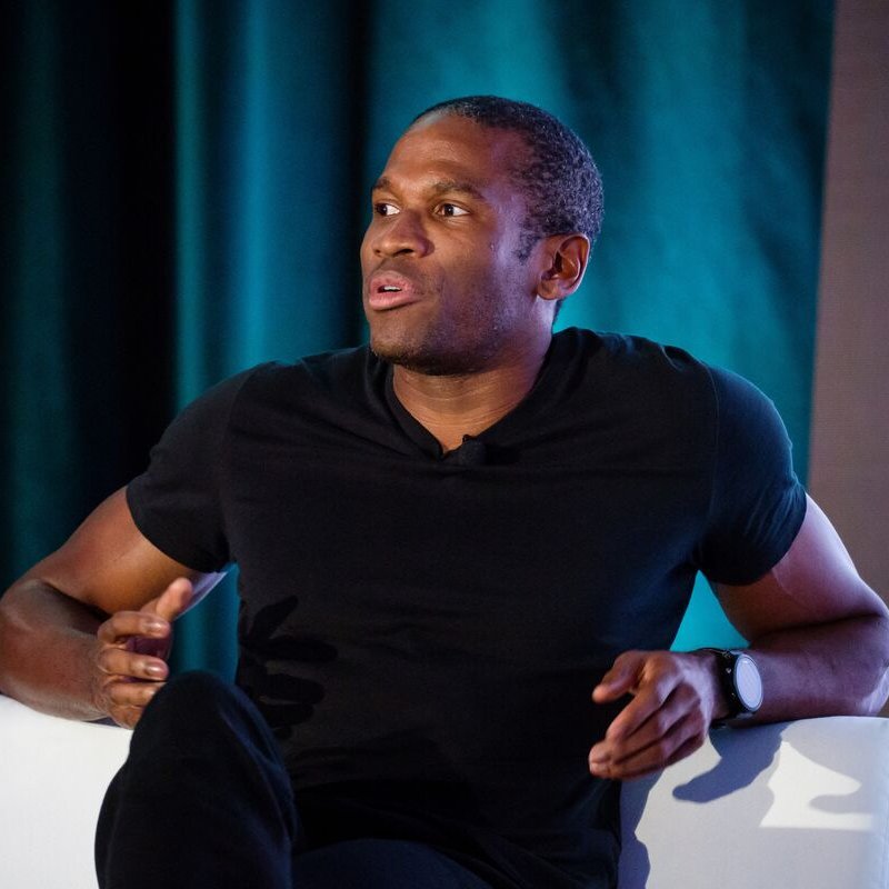 🚨Bureau : Arthur Hayes critica Monad ($MON): alta capitalizzazione e bassa disponibilità per favorire fondatori e venture capitalist.