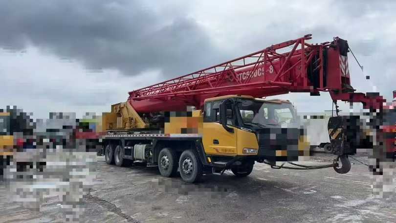 DindangMall's tweet image. 2023 year Sany 50ton truck crane for sale, type STC500C5-8Val, 45.5 meter mainboom, 16 meter jib, 10.5 ton counterweight, first-hand crane, price $95000.
More info:en.dindang168.com/g/102197
#cranemachine #truckcrane #Sany #50ton #2023