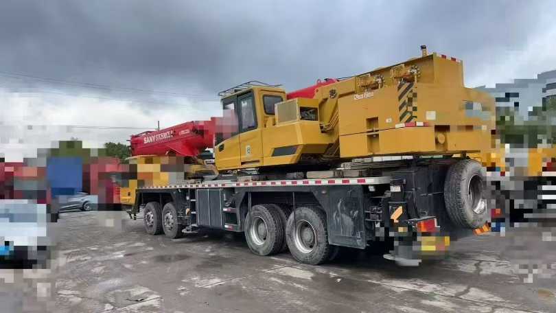 DindangMall's tweet image. 2023 year Sany 50ton truck crane for sale, type STC500C5-8Val, 45.5 meter mainboom, 16 meter jib, 10.5 ton counterweight, first-hand crane, price $95000.
More info:en.dindang168.com/g/102197
#cranemachine #truckcrane #Sany #50ton #2023