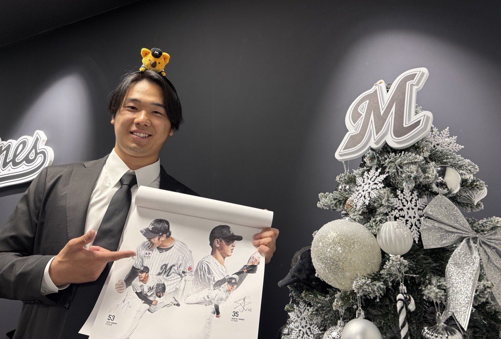 chibalotte_pr's tweet image. 契約更改を終えた #木村優人 投手。
「ストレート、変化球の両方の精度を上げて、二桁勝利を絶対に達成したいと思います」と笑顔。
#chibalotte #広報