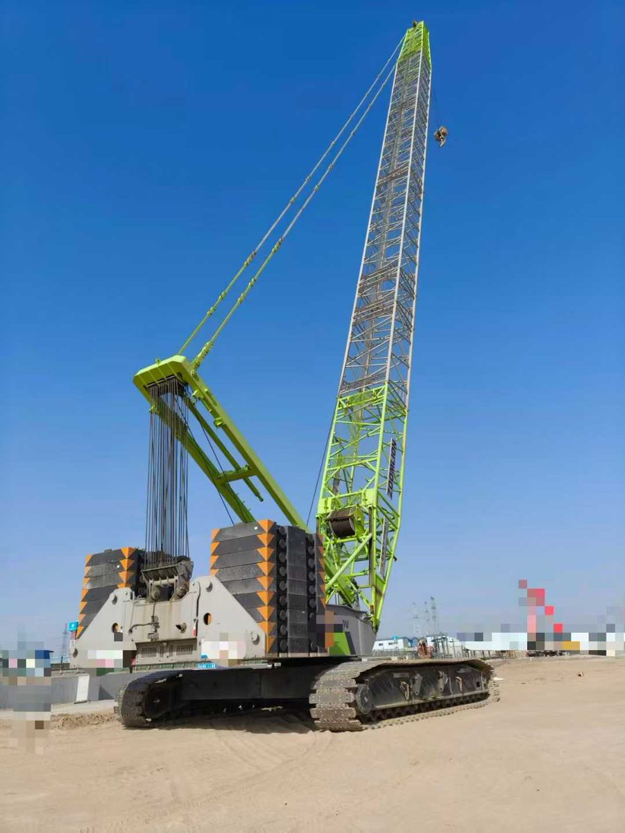 DindangMall's tweet image. 2021 year Zoomlion 320-ton Crawler Crane for Sale:Type ZCC3200V, 72-meter main boom, 120-ton counterweight, about 6000 hours work, no accident, price $283000.
More info:en.dindang168.com/g/102117
#cranemachine #truckcrane #Zoomlion #320ton #2021