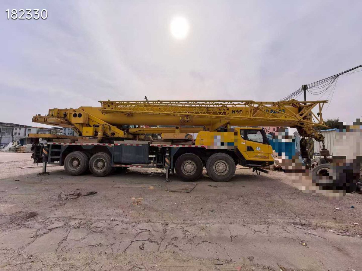 DindangMall's tweet image. 2022 year XCMG 80 ton Truck Crane for Sale: Type QY80K5D, 50.5 meter mainboom, with jib, 25 ton counterweight, no accidents, no welding, price $115000.
More info:en.dindang168.com/g/102213
#cranemachine #truckcrane #XCMG #80ton #2022