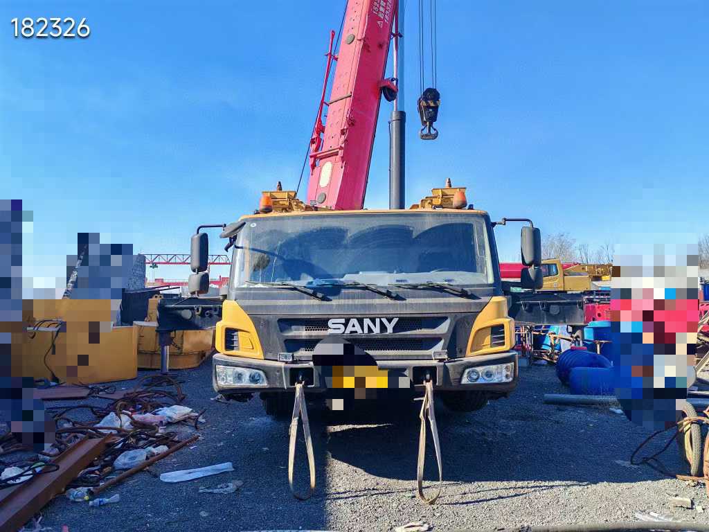 DindangMall's tweet image. 2022 year sany 350 Ton All Terrain Crane  for sale . type SAC3500C8, 8-section boom, 93-meter boom length, two hooks [80 x 12.5], price $566000.
More info:en.dindang168.com/g/102207
#cranemachine #truckcrane #Sany #35ton #2022