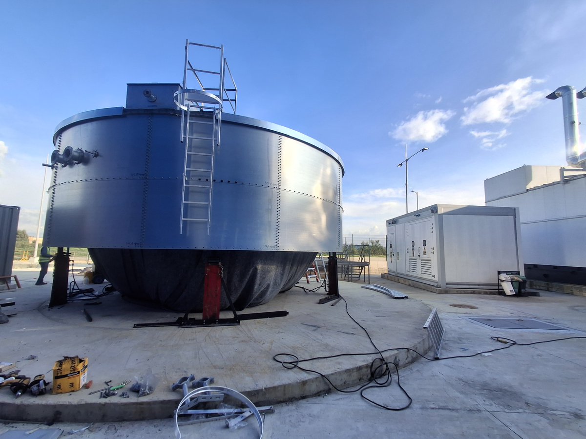 HIDRINCO's tweet image. Mecánica + Eléctrica + Hidráulica = Seguridad Total. 🛡️ En Hidrinco integramos tableros de control, tanques de reserva y cuartos de bombas contenerizados. Soluciones completas, cero improvisación. #Hidrinco #Engineering #FireProtection