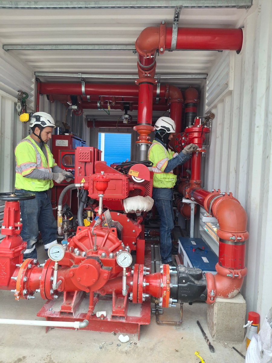 HIDRINCO's tweet image. Mecánica + Eléctrica + Hidráulica = Seguridad Total. 🛡️ En Hidrinco integramos tableros de control, tanques de reserva y cuartos de bombas contenerizados. Soluciones completas, cero improvisación. #Hidrinco #Engineering #FireProtection