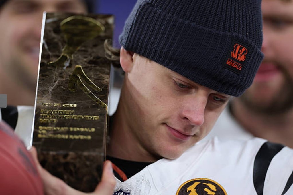 JoeyBClub's tweet image. best thanksgiving