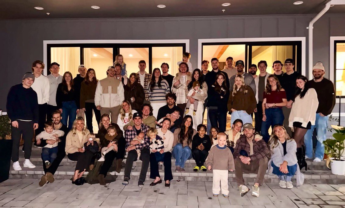 mintybrini93's tweet image. the whole team with their partners and then willmack…