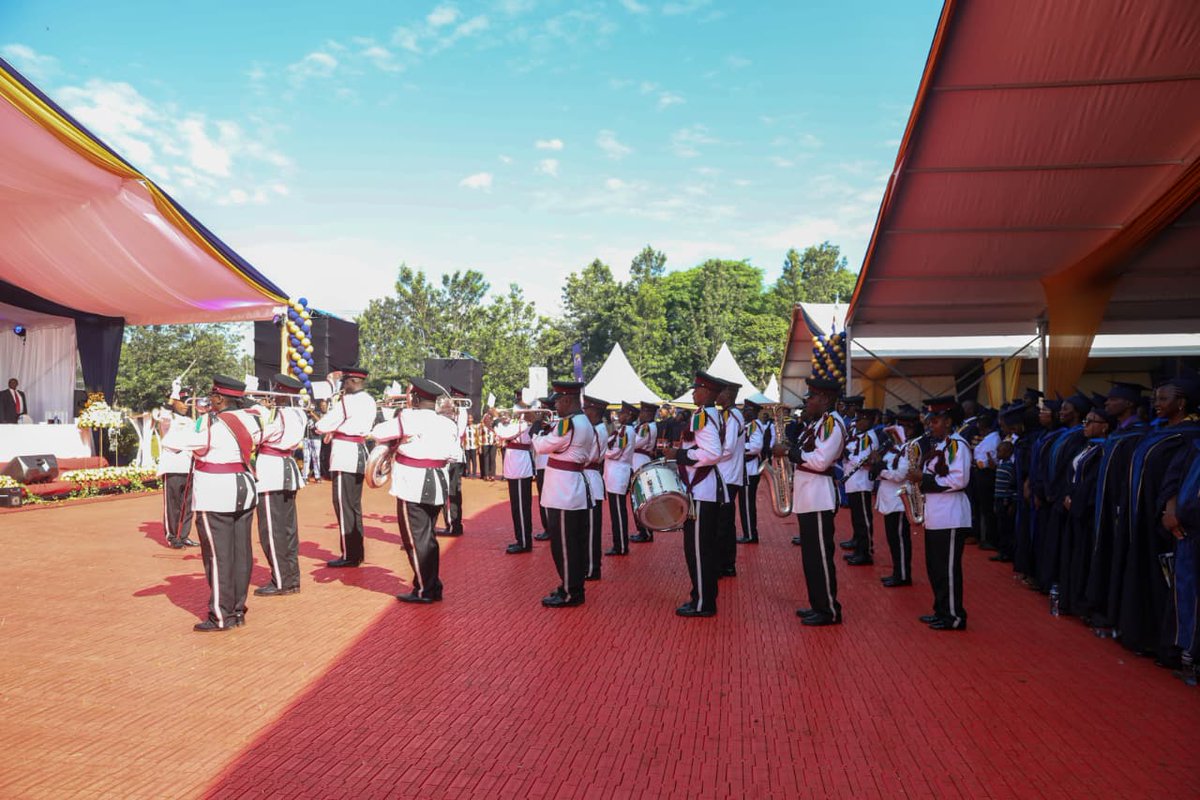 lilacmwesh's tweet image. Technology powers the future, and KCA University proudly graduates 750 innovators from the School of Technology. Their skills, creativity and vision will transform digital spaces nationwide. Congratulations trailblazers! #MadeByKCAU #KCAU19thGraduation