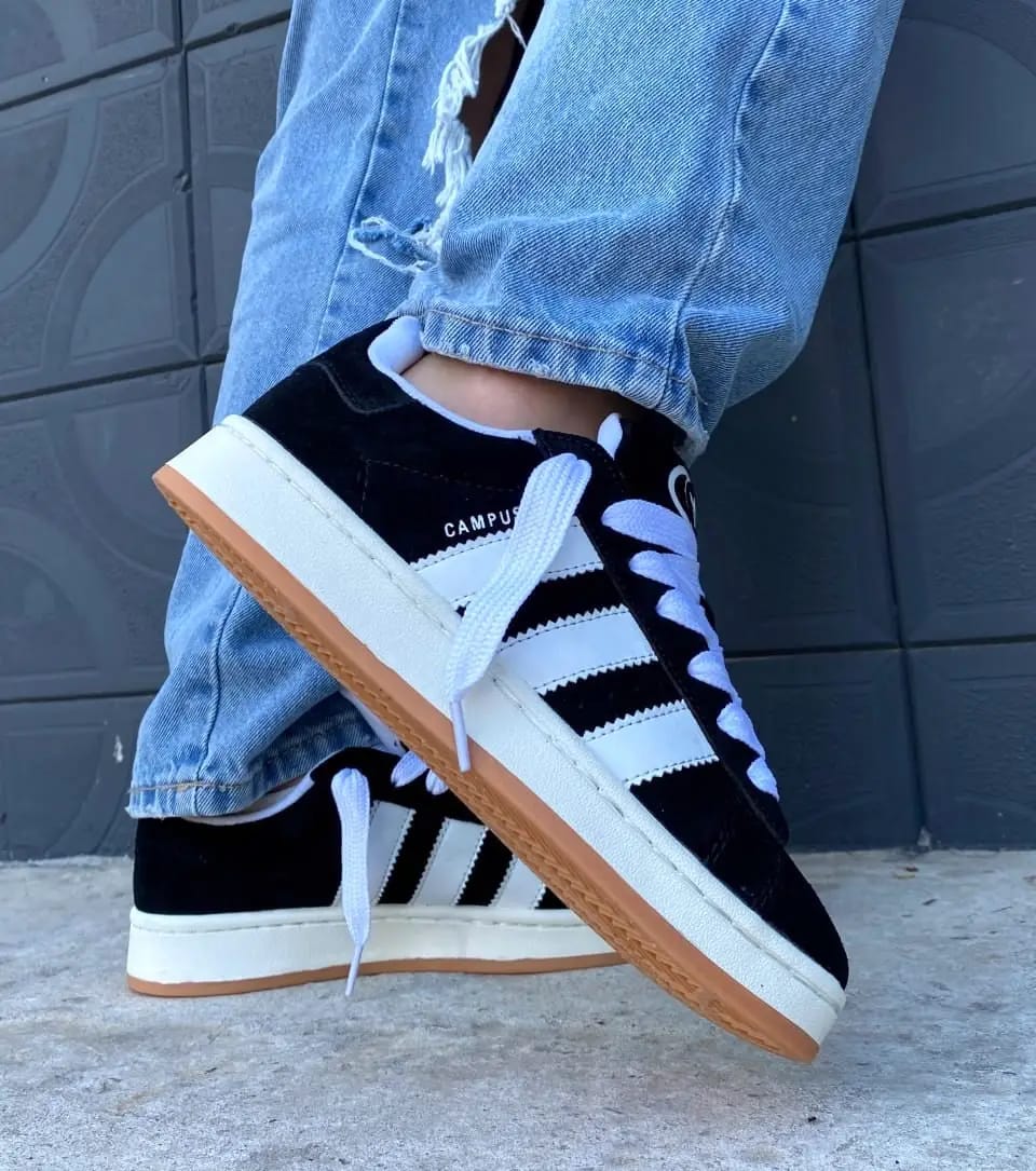 happyfeet_kicks's tweet image. Mt Kenya   Tulinde Democracy   Kariobangi  #RejectForeignInterference   Thanksgiving   Sifuna   IEBC  Malava 

Call/WhatsApp  0758127894 and we deliver countrywide ‼️, price 3500