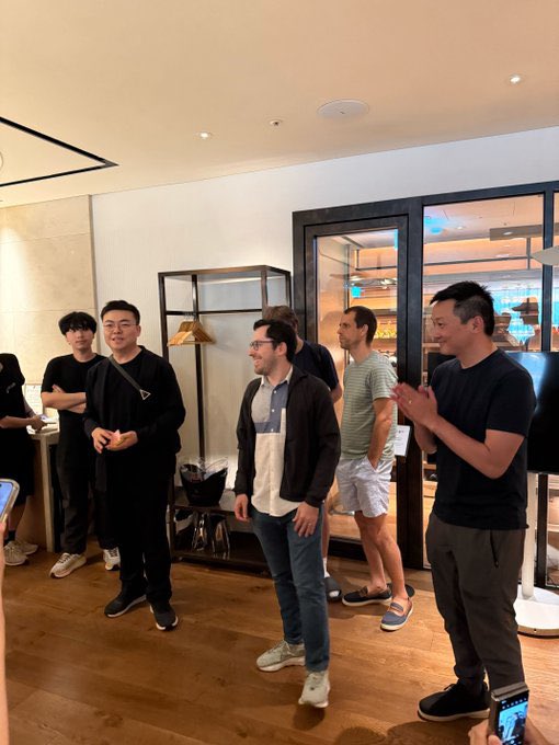 Prospee7's tweet image. Most people think of blockspace as raw capacity, but it’s actually where a network reveals its values.
For users, that means transactions should follow rules they can trust, not shifting policies controlled behind closed doors.

@syndicateio leans directly into that philosophy…