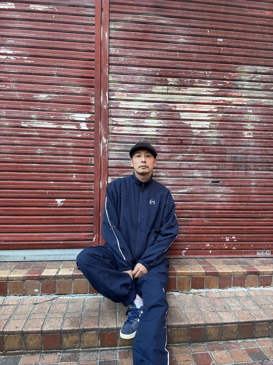 OLDXナイロンセットアップ 174cm 上下共にLサイズ着用