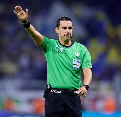 GuzmanGasso's tweet image. CÉSAR ARTURO RAMOS PALAZUELOS será el encargado de los Cuartos de Final de VUELTA entre @ClubAmerica y @Rayados.

🔍🇲🇽🟨🟥⚽️

➖️ En la Comisión de Arbitraje entendieron que era necesario mandar al mejor de México para este duelo.

🖥 En el #VAR estará Guillermo Pacheco Larios.