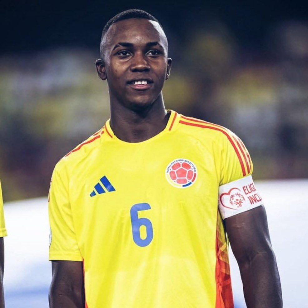 utdtrend_'s tweet image. Manchester United next signing Cristian Orozco will be in UK in the next days to complete his move.  #MUFC will pay $1m fee to Fortaleza for 17 year old midfielder.
(fabrizio Romano)