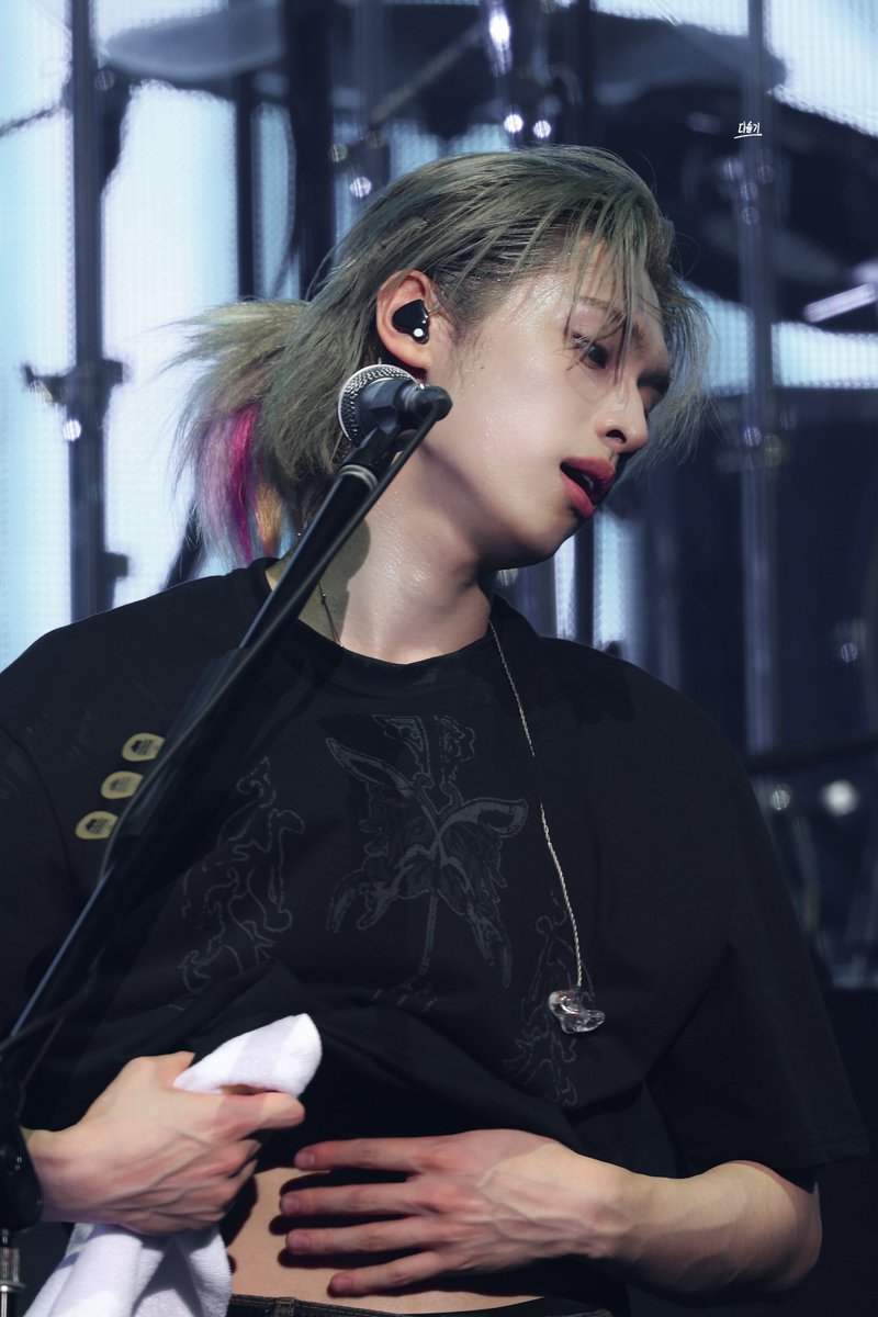 🫣
251123 <Beautiful Mind> 파이널 막콘 HQ
#XdinaryHeroes #엑스디너리히어로즈 #엑디즈
#가온 #곽지석 #Gaon