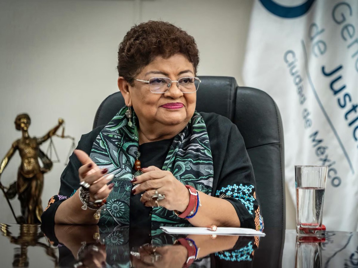 🚨 Ultima Hora 🚨 Ernestina Godoy queda como encargada de despacho de FGR tras renuncia de Gertz Manero.

Su calidad de titular interina no la descalifica para entrar en la terna de candidatos que analizará el Senado para designar al nuevo fiscal general de la República.