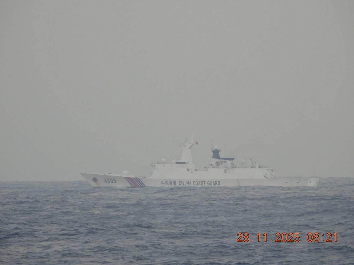 jaytaryela's tweet image. BRP Teresa Magbanua Maintains Firm Presence and Issues Radio Challenges Against Illegal Chinese Coast Guard Incursion in West Philippine Sea

The Philippine Coast Guard’s flagship multi-role response vessel, BRP Teresa Magbanua (MRRV-9701), continues its sustained deployment near…