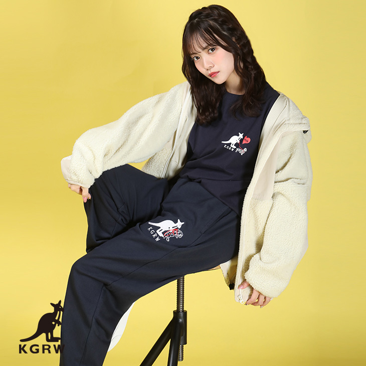 KANGOLREWARD's tweet image. 宮田愛萌さんとのコラボアイテム第2弾が
大好評予約受付中📣✨

💬商品ページには
たくさんのご本人着用画像を掲載中📷 ˎˊ˗

詳細・ご購入はコチラ👇
kangolreward.jp/SHOP/202372/24…
#KANGOL #KANGOLREWARD #KGRW #カンゴール #宮田愛萌
@manamodesuga