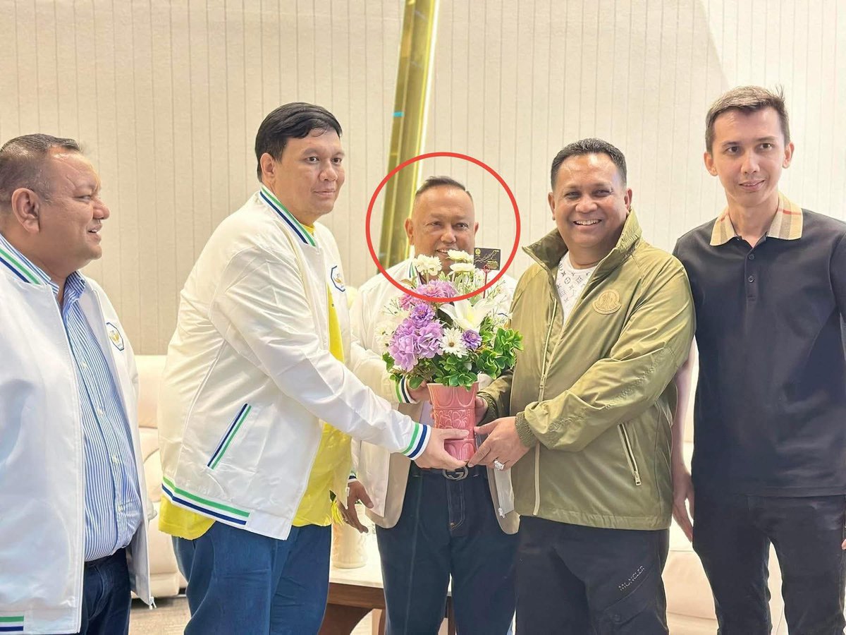 skongki2000's tweet image. สงสารคนหาดใหญ่
ไม่แปลกใจเลยว่าทำไมการบริหารภาคพื้นที่ถึงล้มเหลว
เพราะมีแต่ “คนดีย์” แบบเดิม ๆ ที่พอถึงเวลาจริง
ฝนตก ขี้หมูไหล ความจริงก็ลอยขึ้นมาเอง

#CSILA #สงขลา888 #หาดใหญ่888 #สส888 #นายก888

Cr.CSI LA