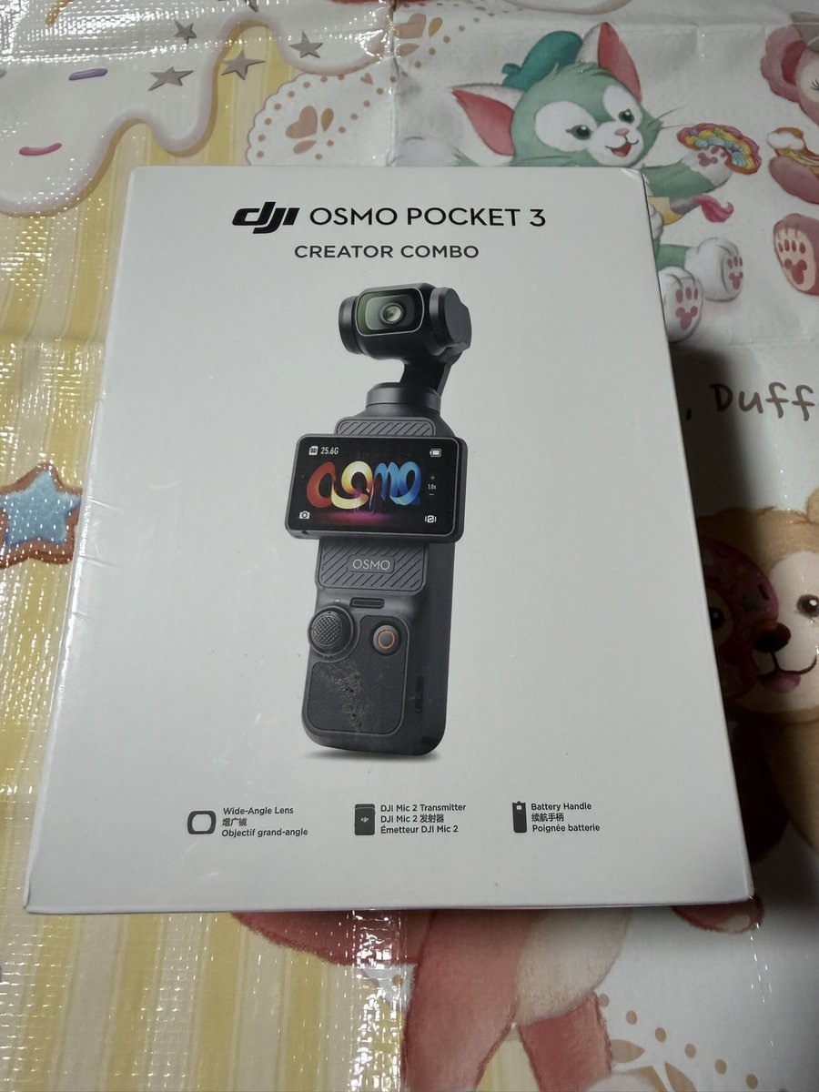 kevinchuang594's tweet image. OSMO Pocket 3、届きました🥹🎁
Creator Comboだからマイクとかバッテリーハンドルもついててテンション爆上がり🔥✨

かなりコンパクトで、手にすっぽり🎮💓
次のインが楽しみすぎる〜🎄🏰🌋🌏🩷
リーナちゃんやミニーちゃん、絶対かわいく撮ってみせる📷🧭

#DJIPocket3 #OsmoPocket3 #ぬい撮り