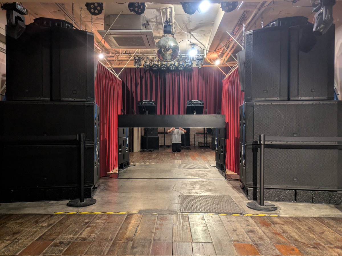 🆕📣【CDJ3000】25/11/29

11/29土曜 "CDJ3000" 利用スタート⚡️

伴い

Monet 利用マニュアル "note" 12/1 目処に "見やすく詳しく" リニューアル予定💭

"じつは結構安い箱代" や "新しいサポート制" をご紹介💭

サウンドシステム大幅アップデートからの2026年 レギュラー・単発パーティ大募集です⚡️