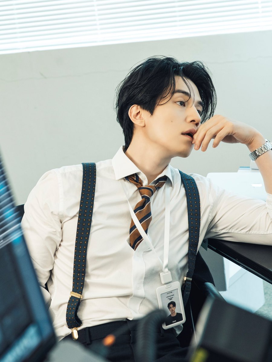 kkbyss_official's tweet photo. [#PHOTO]
[이동욱] 2026 시즌 그리팅 ‘COMPANY WOOK’ 비하인드
💌 https://t.co/Drm6ZYaMEi 

#이동욱 #LeeDongWook
#2026시즌그리팅 #2026_SEASONS_GREETINGS
#COMPANY_WOOK https://t.co/t6almWY8Dz