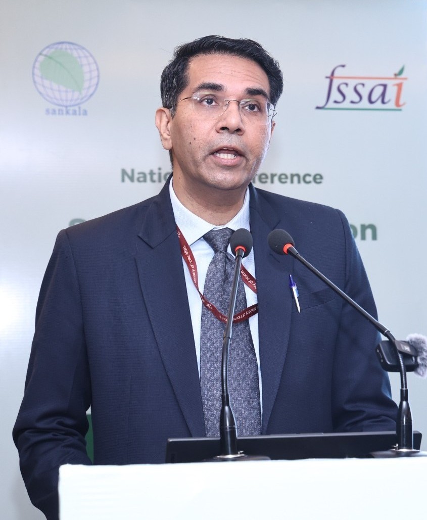 Sankala_India's tweet photo. #InauguralSession | National Conference on #SafeTeaProduction — Policy, Compliance & Sustainable Practices. 

▶️ Keynote address by Mr Nitin Kumar Yadav, Additional Secretary, Ministry of Commerce and Industry, Government of India and Chairman, @teaboardofindia.

He highlighted that India, the world’s second-largest tea producer, stands at a crucial juncture. With increasing scrutiny on food safety, pesticide residues, compliance, and the impact of climate change, he underscored that safe and sustainable production is India’s true competitive advantage.

The ₹664-crore Tea Development & Promotion Scheme is enabling replantation, organic certification, capacity building, and stronger support for small growers, FPOs, and FPCs. He called for strong collaboration among state governments, research bodies, FSSAI, industry, and BLFs to strengthen extension services, accelerate innovation, upgrade residue standards, and ensure full traceability.

He outlined the way forward: multilingual IEC programmes, mobile advisories, more NABL-accredited labs, digital traceability, updated MRLs, and faster approvals for safe pest-control alternatives. India’s strengths—its agro-climatic diversity, scientific expertise, and resilient growers—must now be converted into long-term global leadership.

▶️ Inaugural address by Mr Rajit Punhani, Chief Executive Officer (CEO), @fssaiindia. 

He highlighted FSSAI’s commitment to science-based, globally aligned, and consumer-centric food standards. Mr Punhani reaffirmed FSSAI’s commitment to science-based, internationally benchmarked, and farmer-friendly standards. With nearly 80 standards formulated through rigorous scientific review, FSSAI ensures consumer safety while keeping compliance practical. He highlighted India’s strong role in Codex and the science-driven process of fixing MRLs.

He emphasised pan-India surveillance, state-led enforcement, and close collaboration with commodity boards to ensure safe practices begin at the farm level. Science, data, and collaboration, he said, must remain the backbone of India’s food safety system.

#TeaEconomy #FoodSafety #SustainableTea #AgriculturePolicy #NationalConference