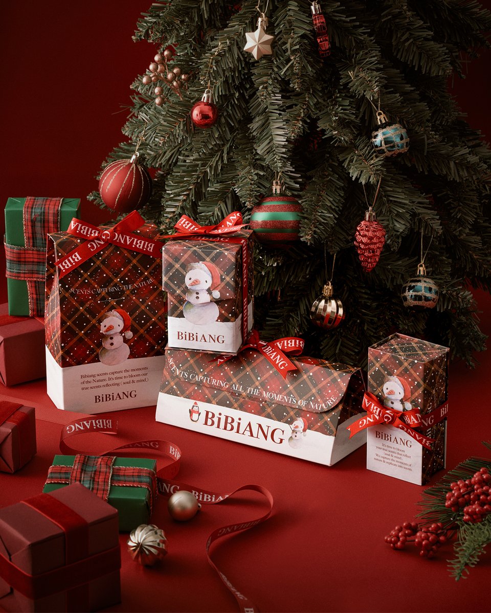 #RT EVENT⛄

𝐁𝐢𝐁𝐢𝐀𝐍𝐆 𝐇𝐨𝐥𝐢𝐝𝐚𝐲 𝐏𝐚𝐜𝐤𝐚𝐠𝐞🎁

겨울의 포근함을 향으로 담아낸 비비앙의 홀리데이 에디션을 공개합니다!

📍 buly.kr/NkmsgY
📍 11/28(금) ~ 12/31(수)

이번 패키지는 은은하게 깊어지는 겨울의 무드를 담은 느낌으로 준비했습니다.

RT + 카카오톡