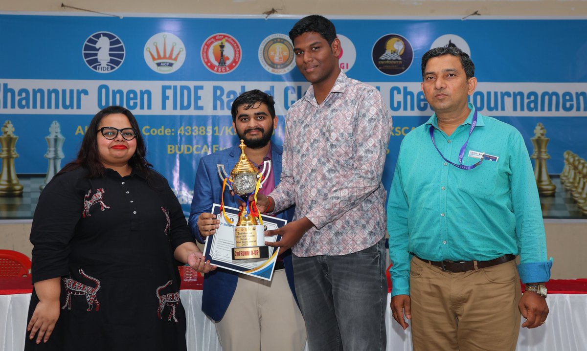 ChessbaseIndia's tweet image. Dhanush Raghav N S dominates Khannur Group of Institutions 2nd Khannur Rating Open 2025

Top 3
🥇Dhanush Raghav N S 8.5/9
🥈IM Aaryan Varshney 7.5/9
🥉Nigash G 7.5/9

📷Praveena N / Panchajanya Chess Academy and Khannur Group of Institutions

#Chess #ChessBaseIndia #Bengaluru…