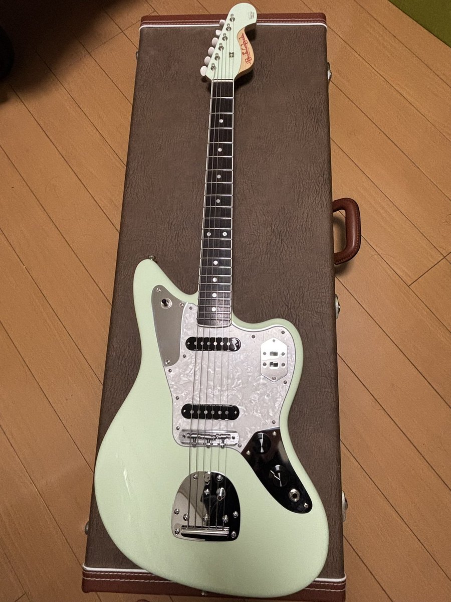 My new gear...
PSYCHEDERHYTHM CHEETAH LiMITED Opal Green
ついにジャガー
サイケデリズムまじで素敵なとこでした