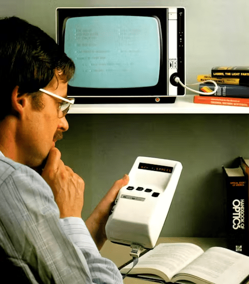 dfrobotcn's tweet image. 🔤 Before smartphones, there was the Microwriter (1970s)! @RoniBandini recreated this chord keyboard device using DFRobot parts and modern tech while preserving its retro charm. Build your own piece of computing history! #RetroTech #ESP32
hackster.io/roni-bandini/m…