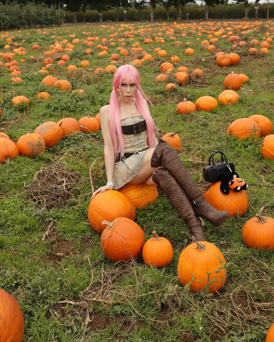 Onlymaker tweet media