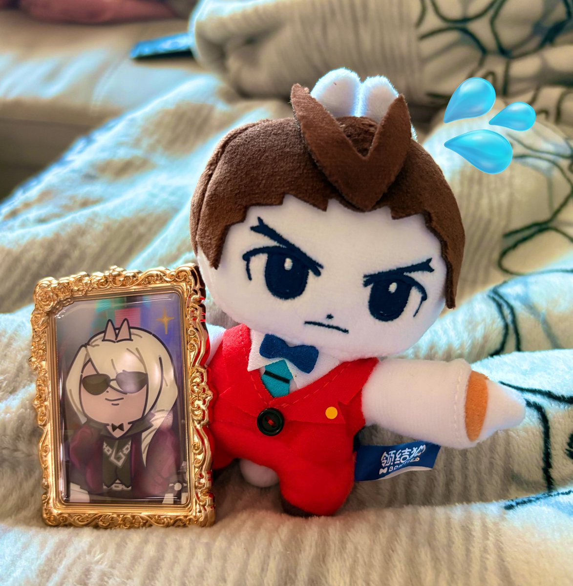 cherryekdyd's tweet image. 🐰이런 선물 필요없거든요!
🎸(에어기타치는중)