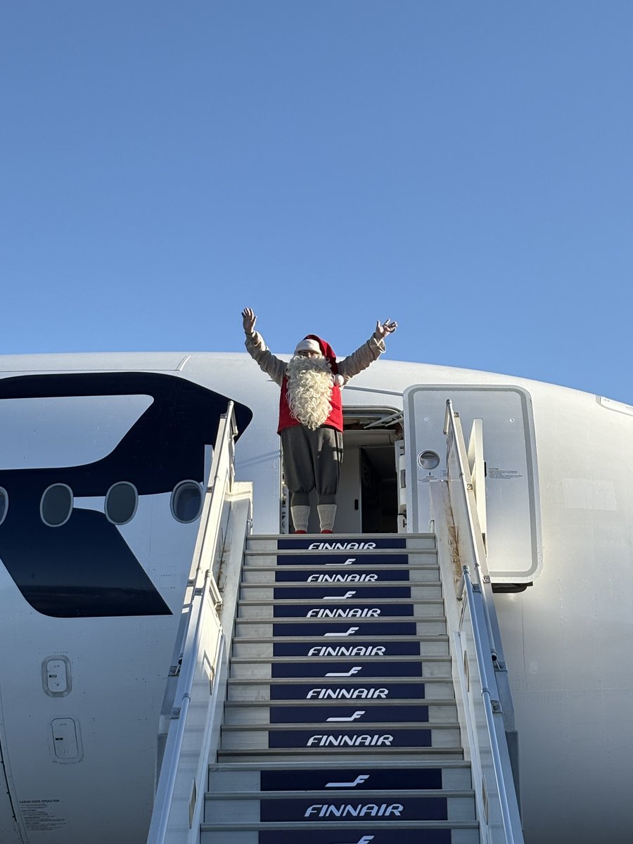 FinnairJapan's tweet image. サンタクロースさんです！ 今年もフィンランドから日本に来てくれました。☺️
