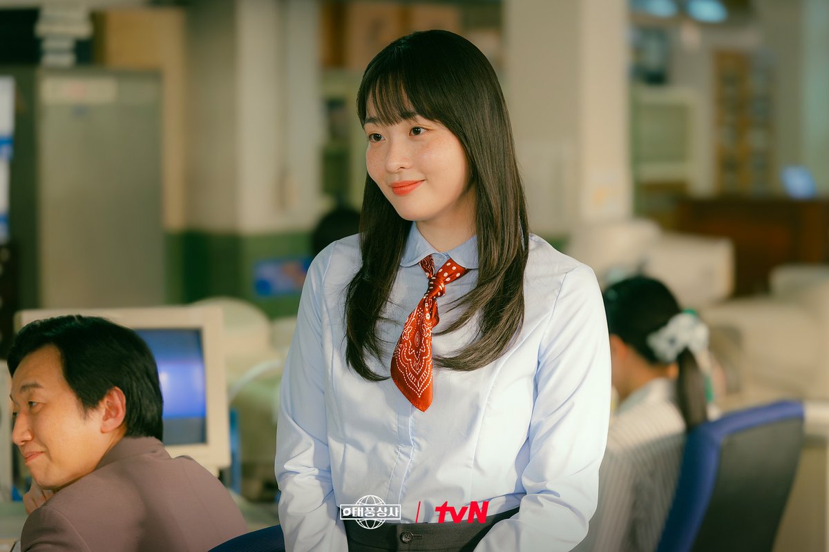 포기란 없는 '원팀' 태풍상사🌀🌐
우린 꺾이지 않았고 결국 버텨냈다!🙌🏻

💙우리의 태풍상사 Happily ever after💙

#같이달려tvN #태풍상사 #Typhoonfamily