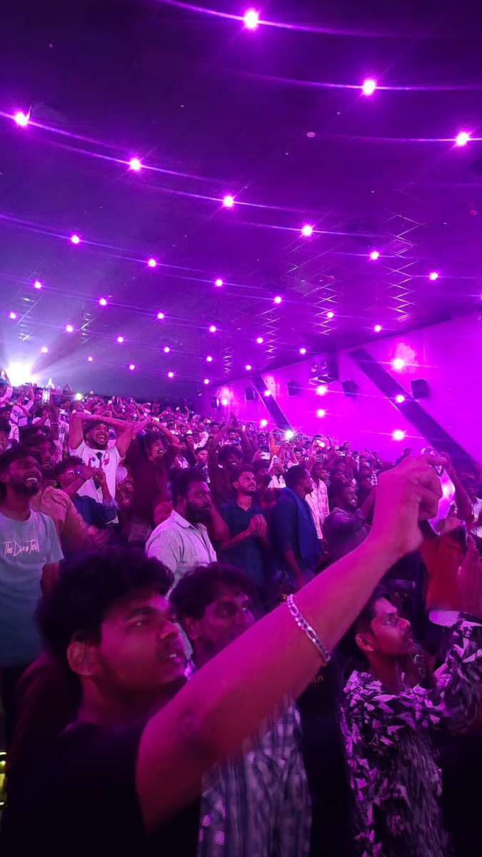 AvadhrajSi18492's tweet image. Twitter has changed the like ❤️ button attagasam re Release of Ajith sir

Tap to check ❤️

#AttagasamReRelease
#Attagasam 
#AjithKumar