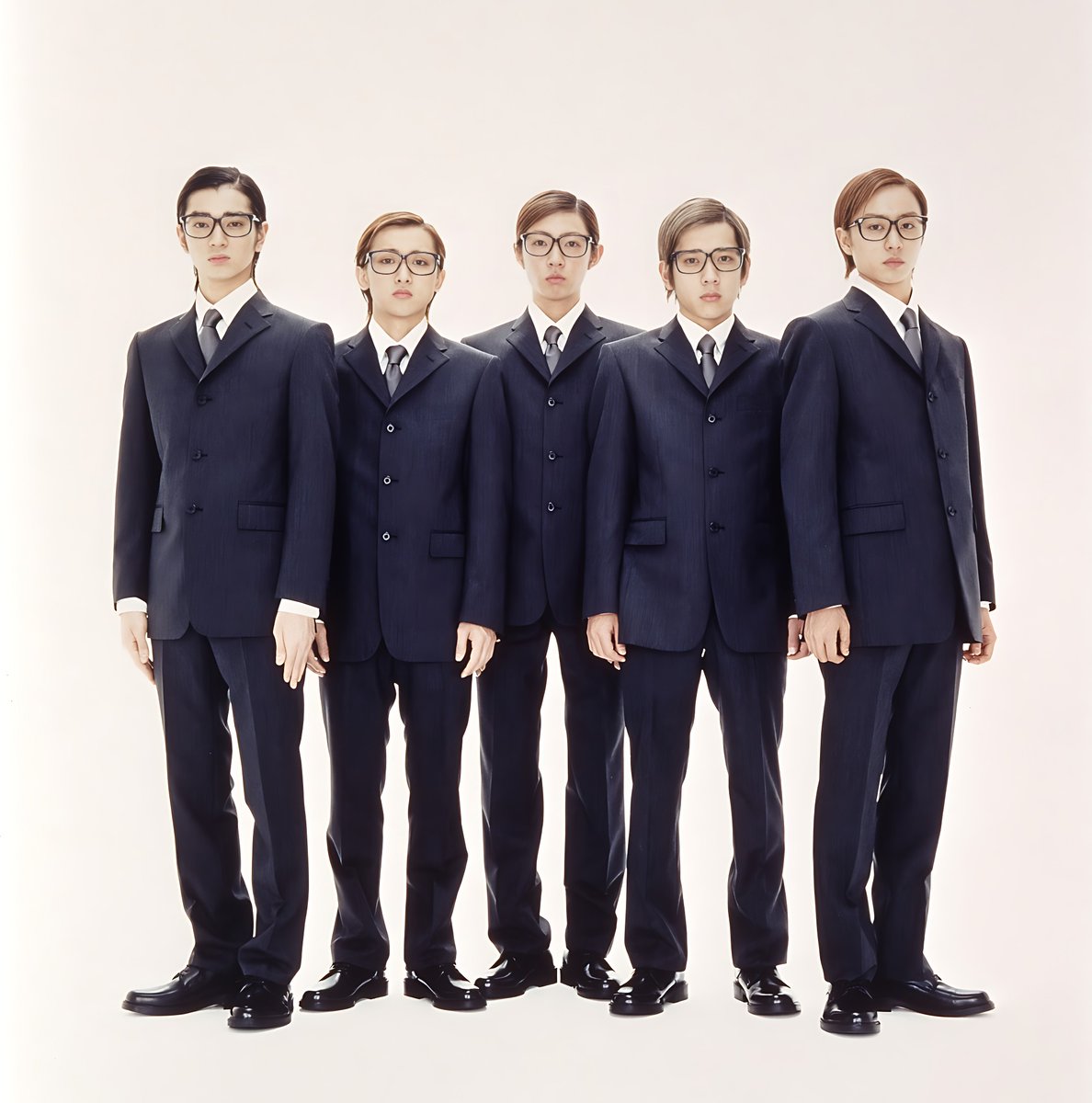 ♪ ThrowBack ARASHI ♪

『ナイスな心意気』
2002.04.17 RELEASE

嵐が届けた、爽やかで前向きなメッセージソング。
フジテレビ系「こち亀」EDとして、当時の記憶が甦る一曲です📀

🛒17％オフで
amzn.to/4ojTcLO

#嵐
#ARASHI
#ナイスな心意気
#ThrowBackARASHI