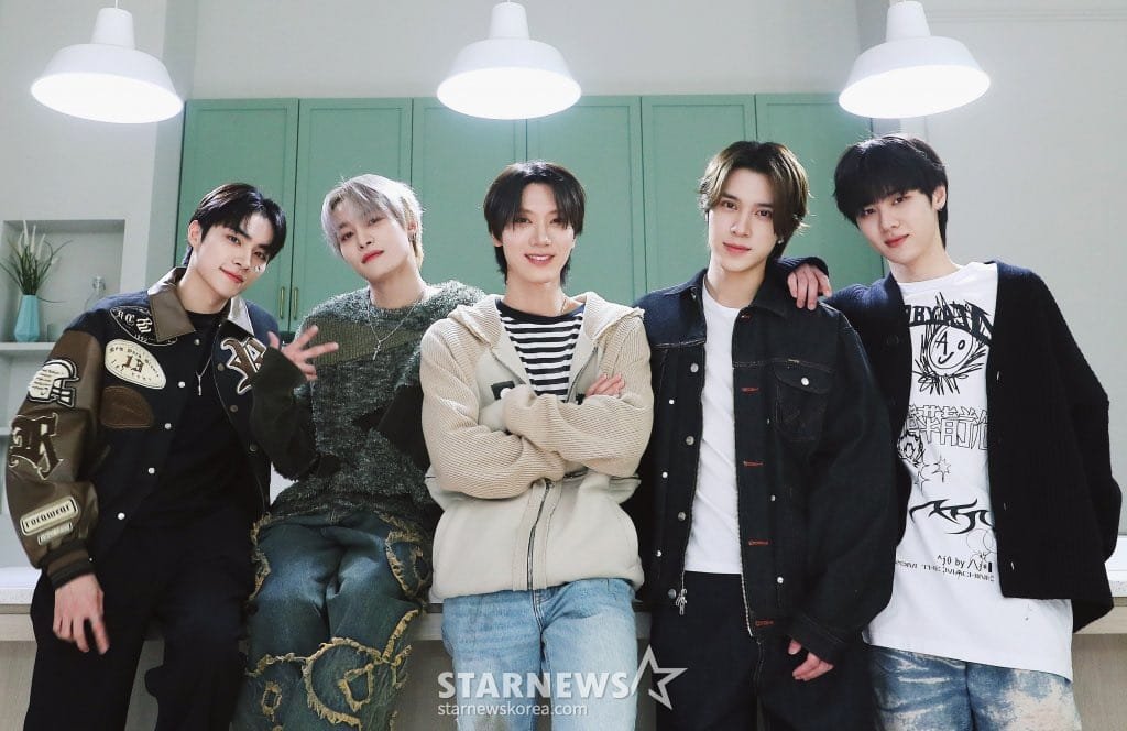 WayV donates to Hong Kong fire tragedy + postpones schedule: “Hoping to offer even a small help” 

On the 28th, WayV stated, “Our hearts are unbearably heavy after hearing this tragic news. We decided to donate 250,000 HKD (approx. 47.05 million KRW) to the Hong Kong Red Cross in
