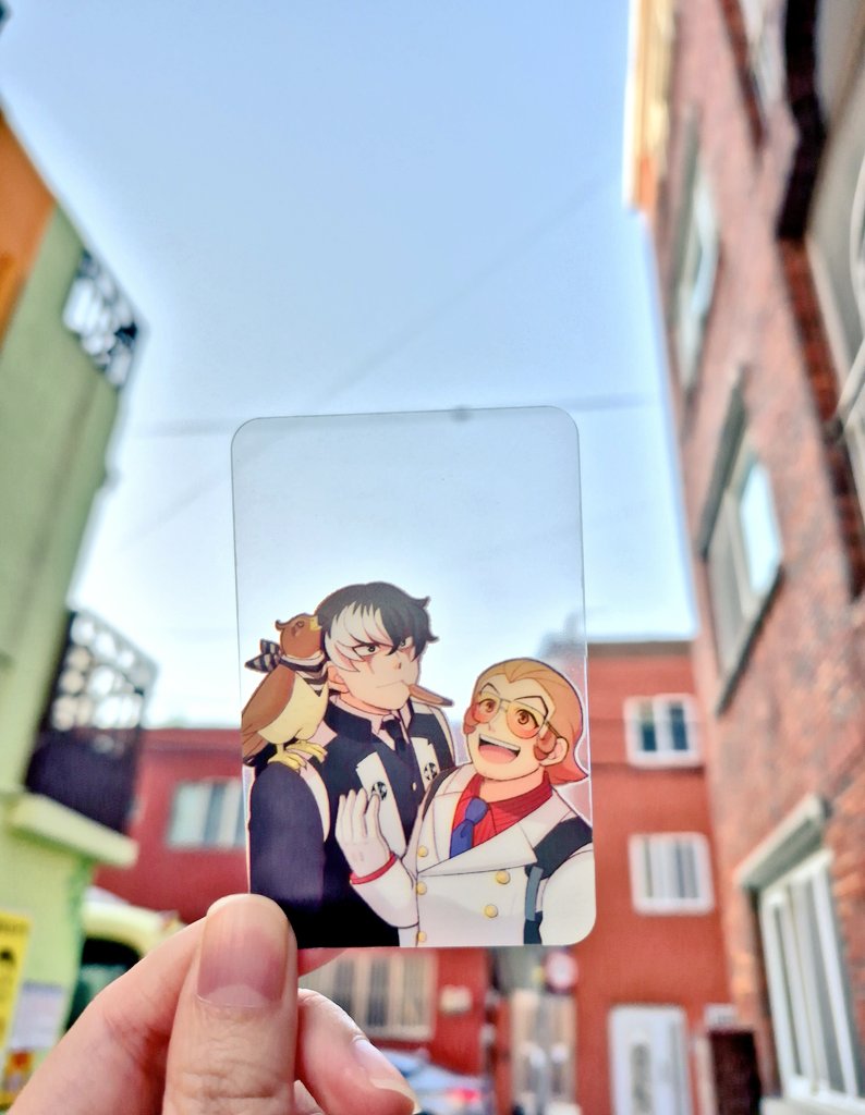 이건 요런 용도의 포카 ✨️✨️
크리스마스 거리에서 찍어보면 이쁠듯🥹