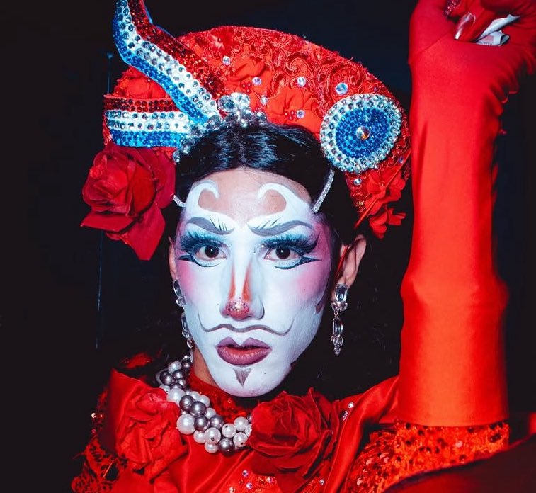 Eduardo_georgie's tweet image. Reinas que en su temporada fueron intimidadas por las &quot;chicas pesadas” que creyeron estaban devorando en el programa #LMD7 #LaMasDraga7