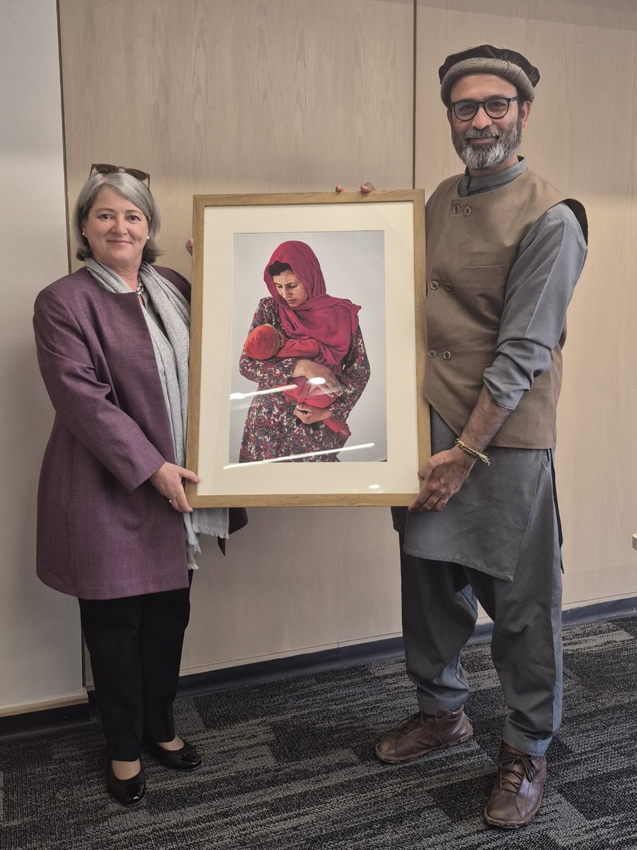 irlembpakistan's tweet image. Ambassador Mary O’Neill welcomed @Concern Country Director for Afghanistan, Shahzad Jamil to the Embassy for a briefing on the humanitarian work Concern is delivering in Afghanistan. Since 2020, Ireland has provided €20 million in humanitarian assistance to vulnerable Afghans.