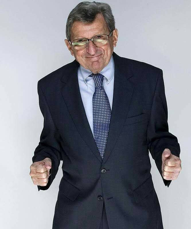 On this #Thanksgiving let's give thanks that an honorable man like Joe Paterno made an impact for many people over the years during his years at #PennState also Paterno was cleared by prosecutors as they found no evidence he participated in a cover #WithTheBenefitOfHindsight