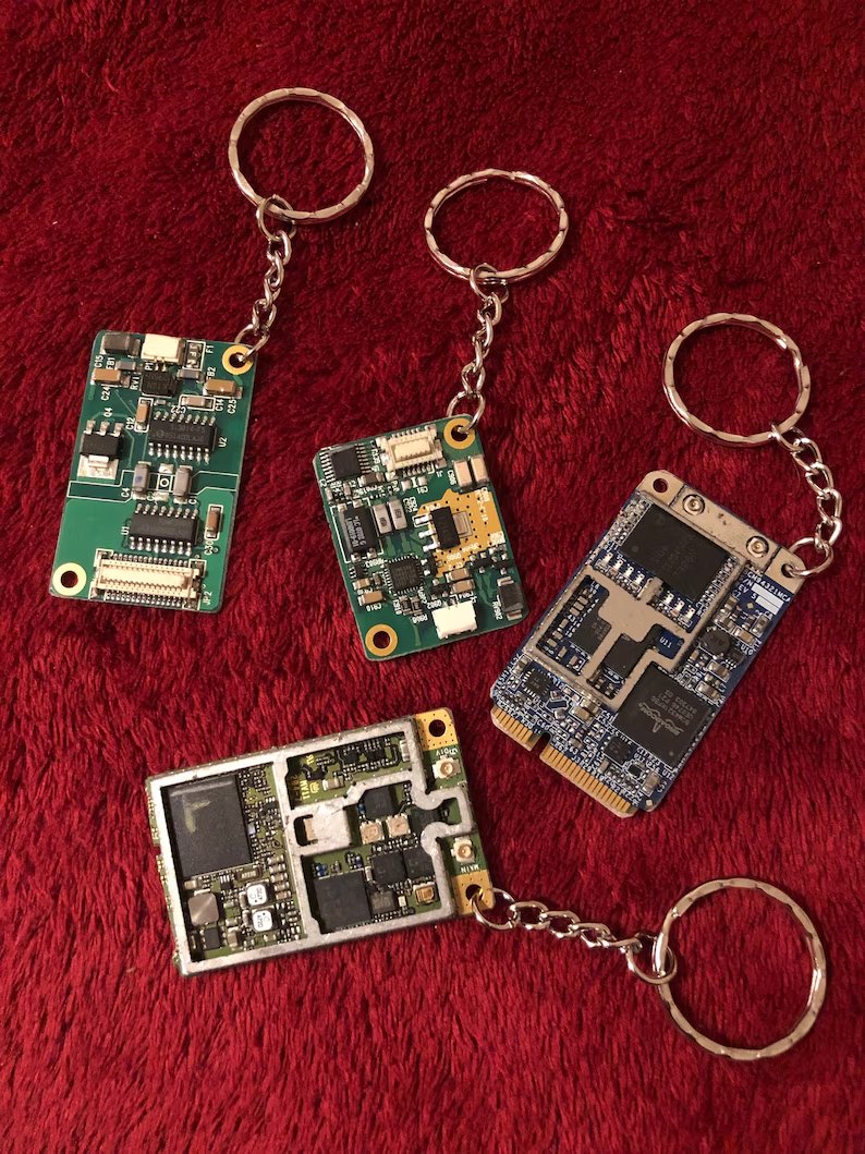 drillinnair's tweet photo. listing this, the 3d printed continuity camera stand, an apple watch charging stand and a bunch of other clean desk upgrades very soon to celebrate @circuitcentral5 turning 3 https://t.co/r9msyqDWTh