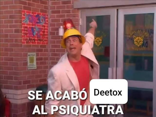 Deetox en live: Me pregunto si vivimos en un mundo de hipócritas, porque para que toda la gente quiera a esa persona (Nayla), es porque son igual de hipócritas que ella...
Weeey Mierditox en serio piensa que todos son el problema menos ella.
#LaMasDraga #LMD7