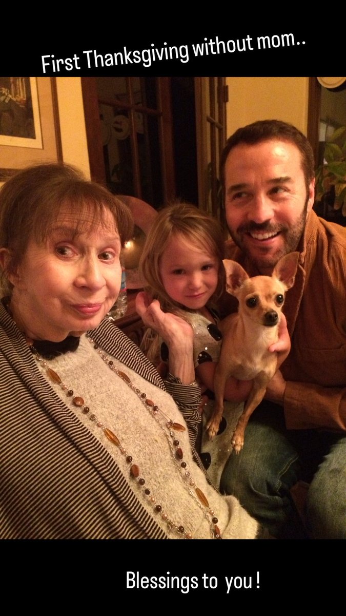 jeremypiven's tweet image. first Thanksgiving without mom… Thankful while missing the one who brought me into this world and set the example with every breath. This part isn’t for sissies… Everything’s different now, hug your mother tight if you’re lucky enough to have her and blessings to all of you