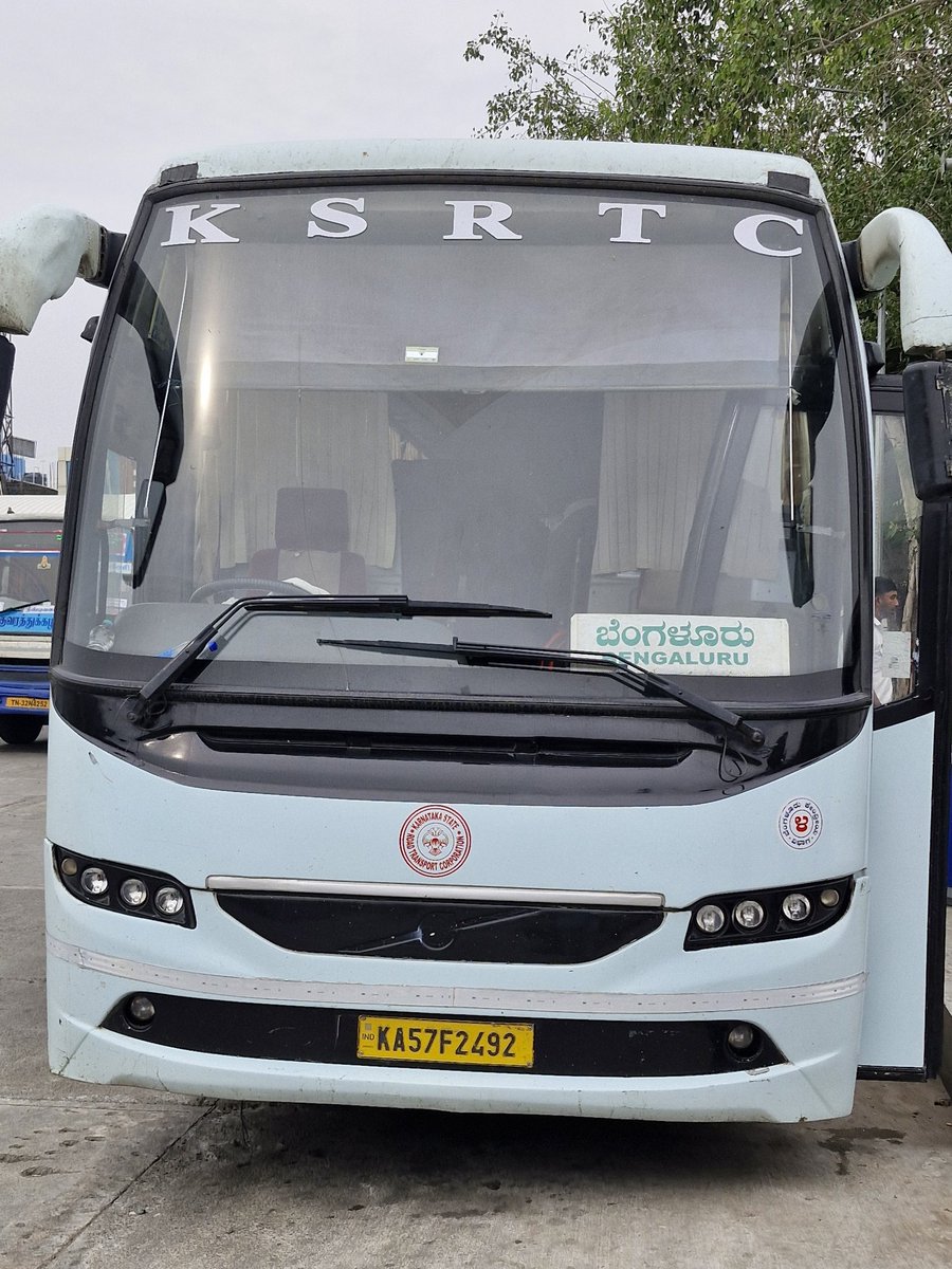 DrChandruCS's tweet image. East or West, KSRTC Buses are the best 😍🤩🥳
@KSRTC_Journeys 

@KKRTC_Journeys, please do implement UPI Payment in your buses soon.

#ksrtcblog #ksrtc @KarnatakaWorld