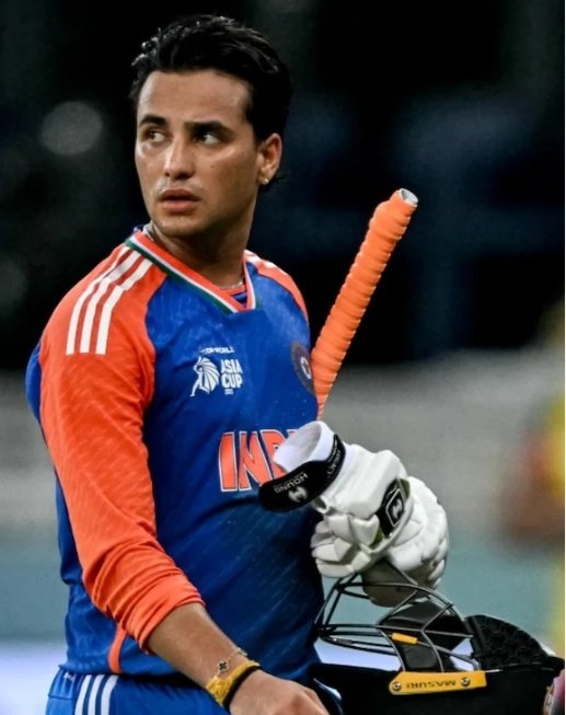 Saabir_Saabu01's tweet image. Abhishek Sharma in SMAT 2025 so far:

- 4(3) vs Himachal Pradesh.
- 6(5) vs Haryana.

Punjab Captain Abhishek Sharma once again fails to score for his team, registers back-to-back single digits. 

#AbhishekSharma #SyedMushtaqAliTrophy #SMAT2025 #SMAT #SMAT25