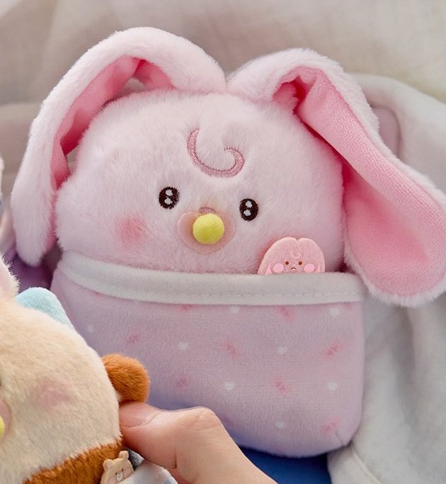 itznajaem's tweet image. BABY KKYUPING SO CUTE.........