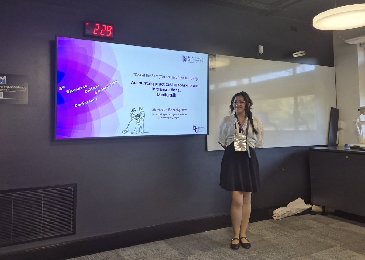 DDG_DCI's tweet image. 🎙 Day 2 started with a session on #family discourse done ✨️

✅️ Andrea Rodriguez @Rodriguez_Angio
✅️ Zhiyi Liu @zhiyi_liu21 &amp;amp; Chilmeg Elden @c_elden2022
✅️ Sidonie Evans

#pragmatics #discourse #conversation
