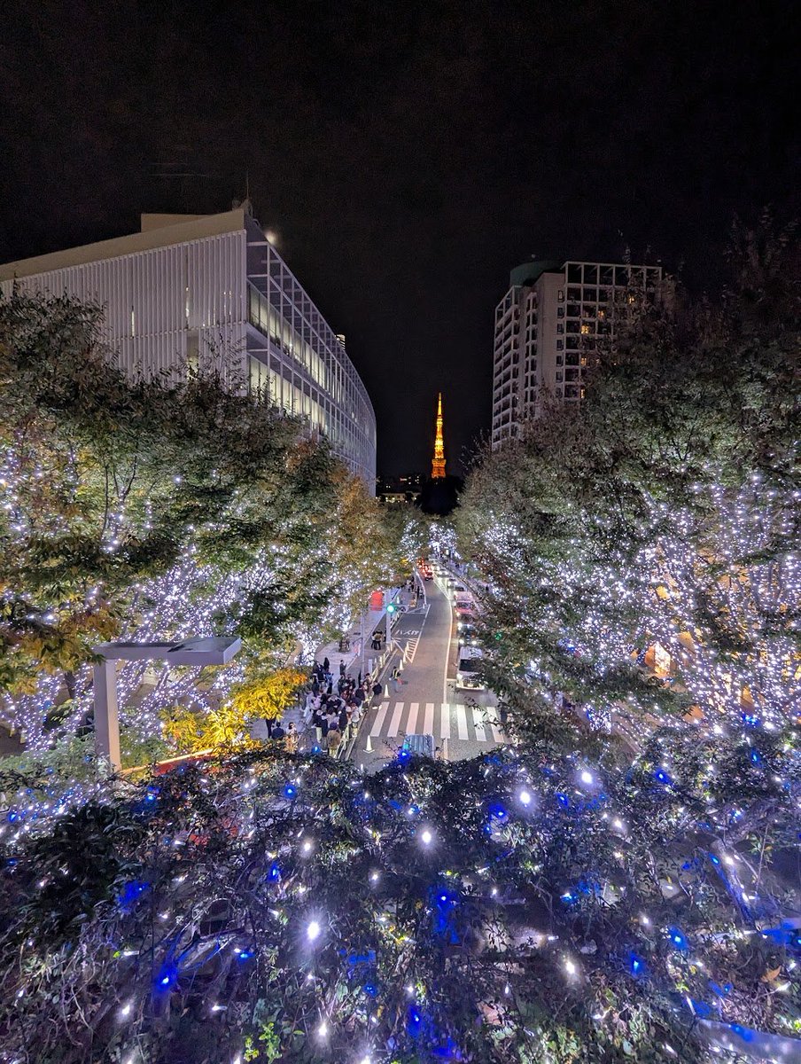 六本木を卒業しました。

30歳になるタイミングで家業を退職し、思い切って起業すると同時に人生初の一人暮らし。

あれから早4年。

たくさんの出会いと挑戦に恵まれ、六本木で過ごした時間が自分の人生を大きく変えてくれました。

ありがとう六本木。
また遊びに来るよ。